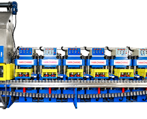 多工位煞車片成型機｜六工位正面配置 / Multi-Station Brake Pad Molding Machine — Front View / 多工位刹车片成型机｜六工位正面配置